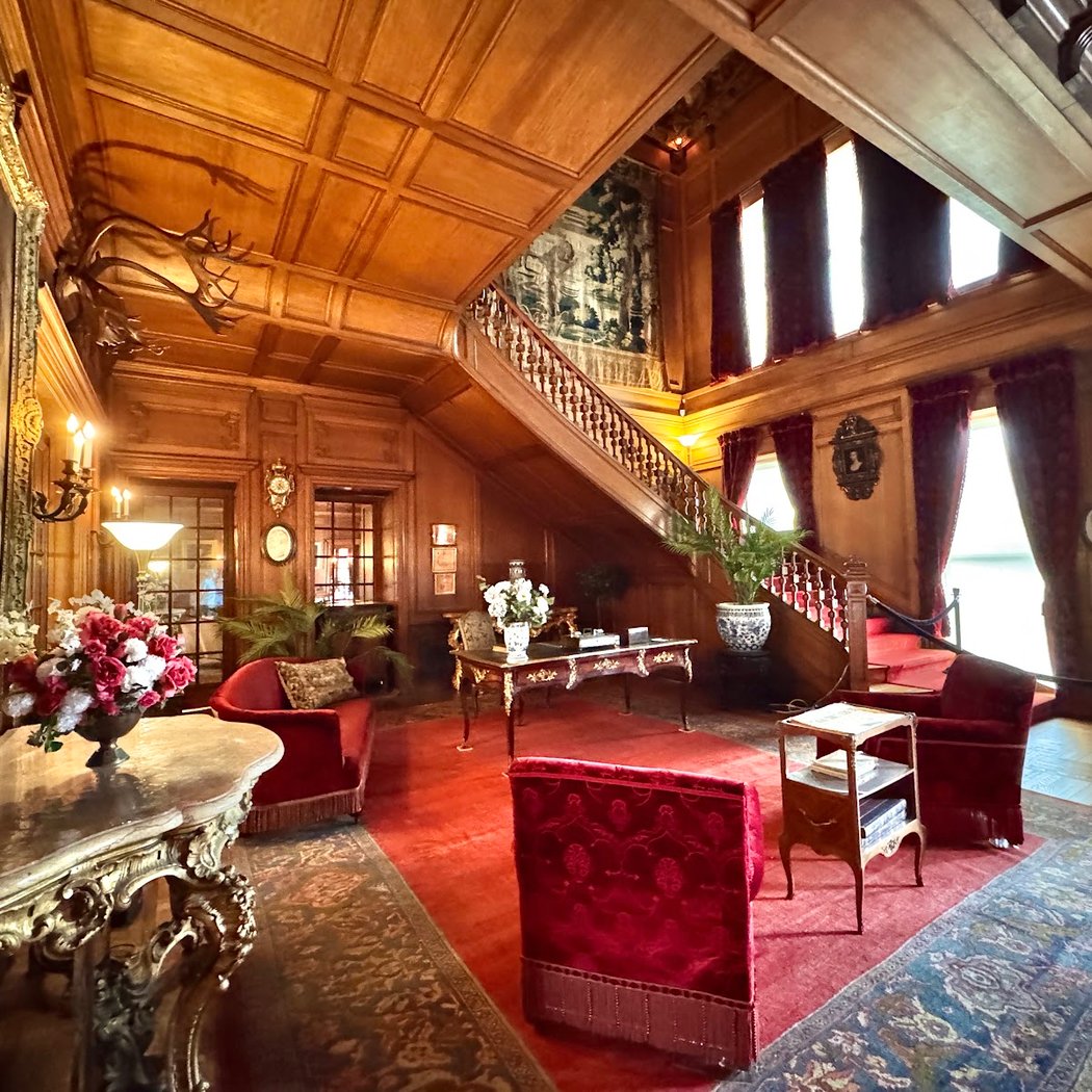 A Gilded Age Christmas 3